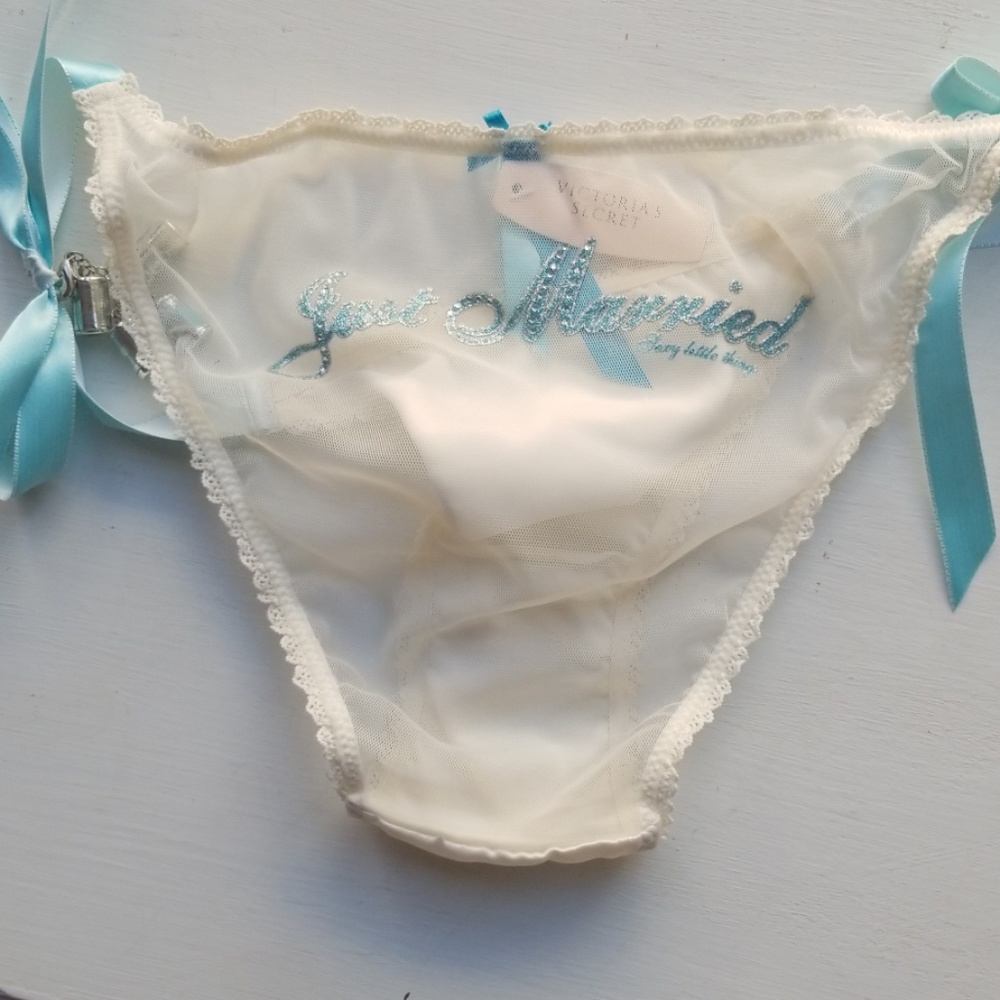 Victoria's Secret Just Married panties.👰